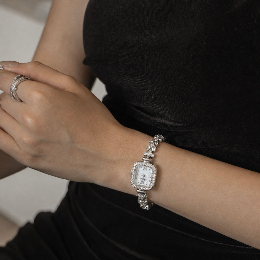 Sotoiru Square Mother-of-Pearl Watch