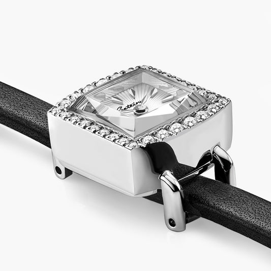 Close-up of Sotoiru square watch with zircon-set case